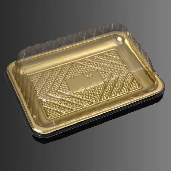 PLASTIC RECTANGULAR GOLD CAKE CONTAINER WITH LID JS0039